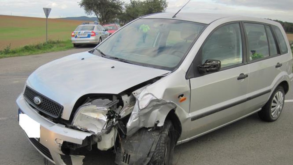 Motorkář vs. auto - nehoda - 3