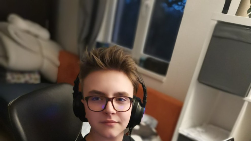 Táda