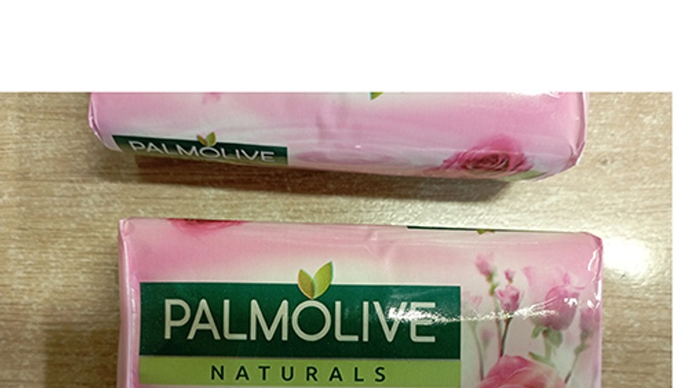 PALMOLIVE Mýdlo Naturals (2)