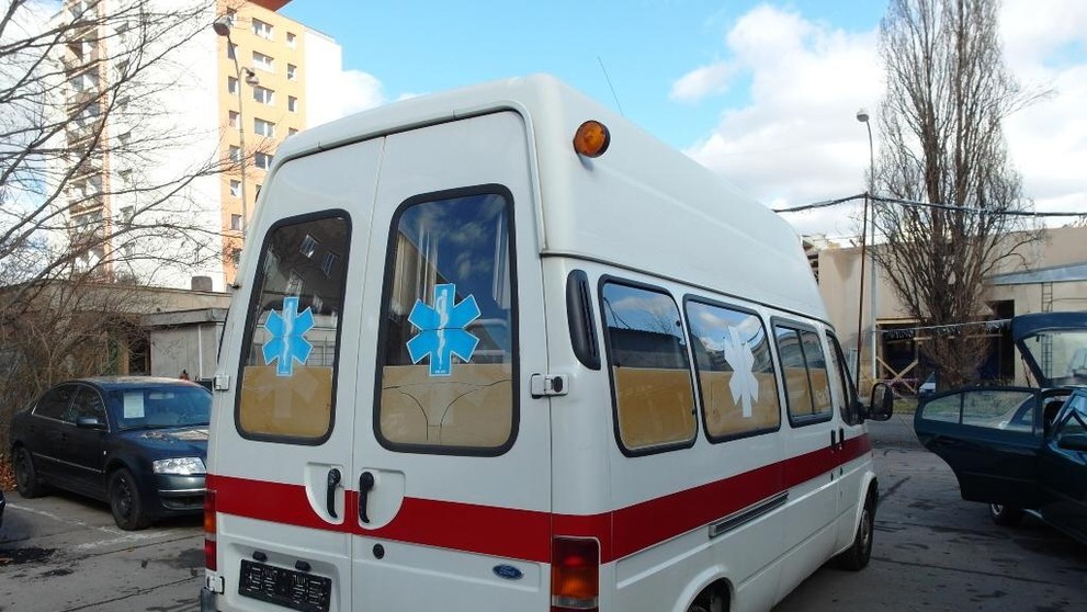 FORD TRANSIT 2,0/84 kW B sanitní - 4