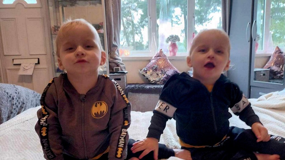 Lucas a Aiden prohráli boj s vzácnou nemocí (1)