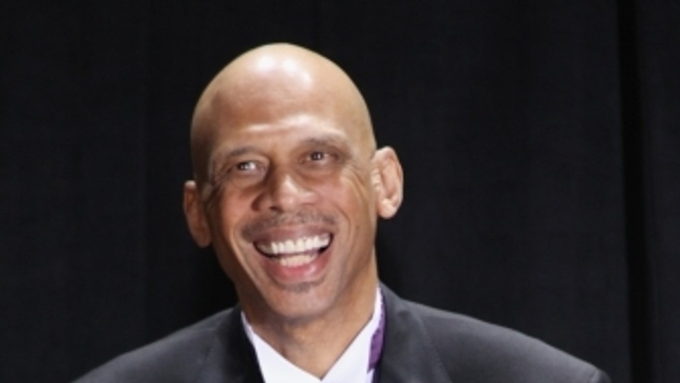 Basketbalista Abdul - Jabbar má sochu - 5