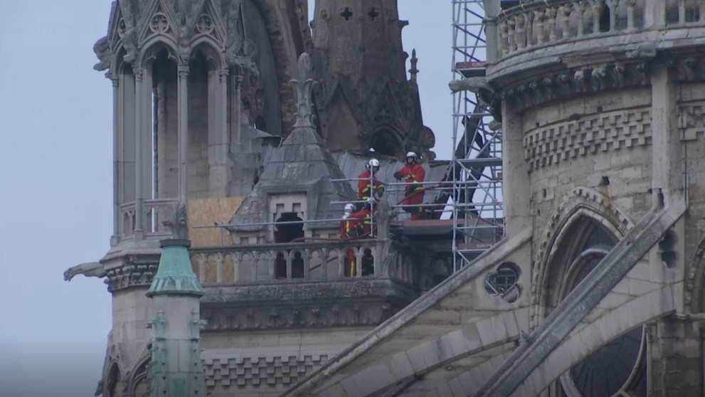Notre-Dame zpustošil požár - 1