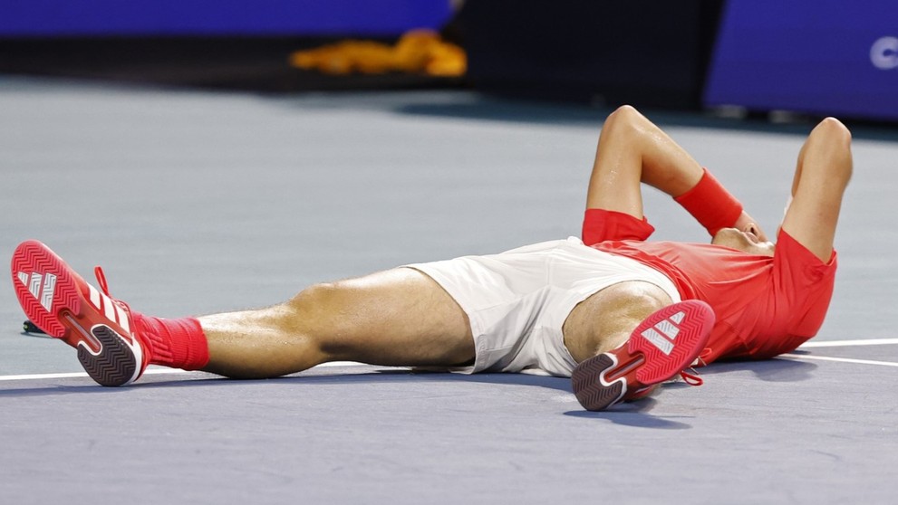Dojatý Jakub Menšík po bitvě s Novakem Djokovičem