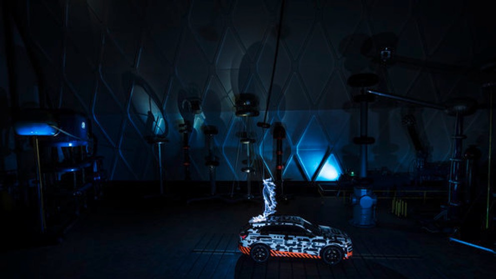 Audi e-tron - 14