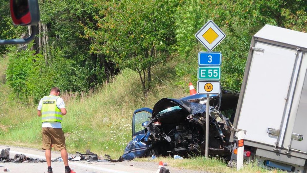 Dopravní nehoda u Votic (3)