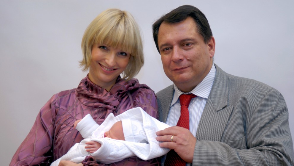 Jiří Paroubek a Petra Paroubková s dcerou Margaritou v listopadu 2009
