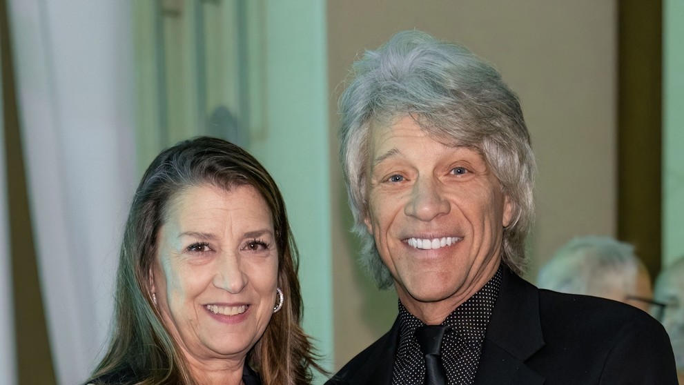Jon Bon Jovi s manželkou, 1. 5. 2024 Philadelphie