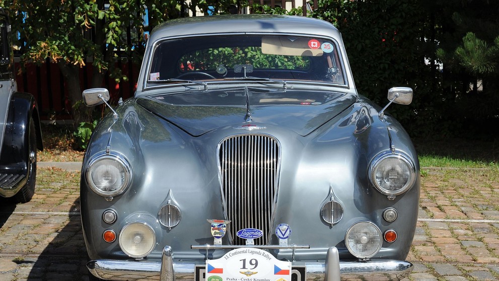 Sraz vozů Lagonda - 24