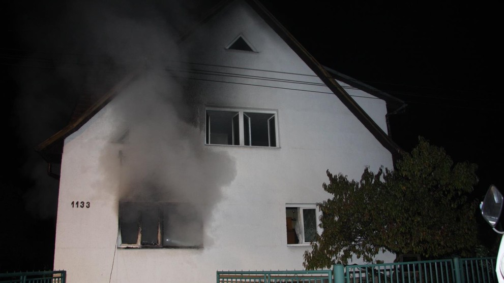 Požár rodinného domu v Rožnově pod Radhoštěm - 3