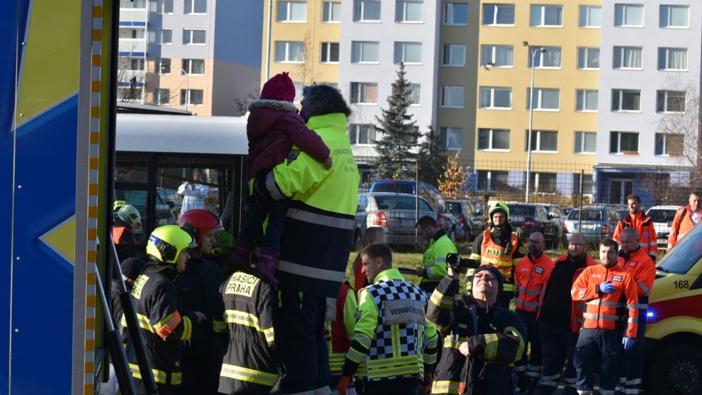 Nehoda dvou autobusů v Praze na Chodově - 1