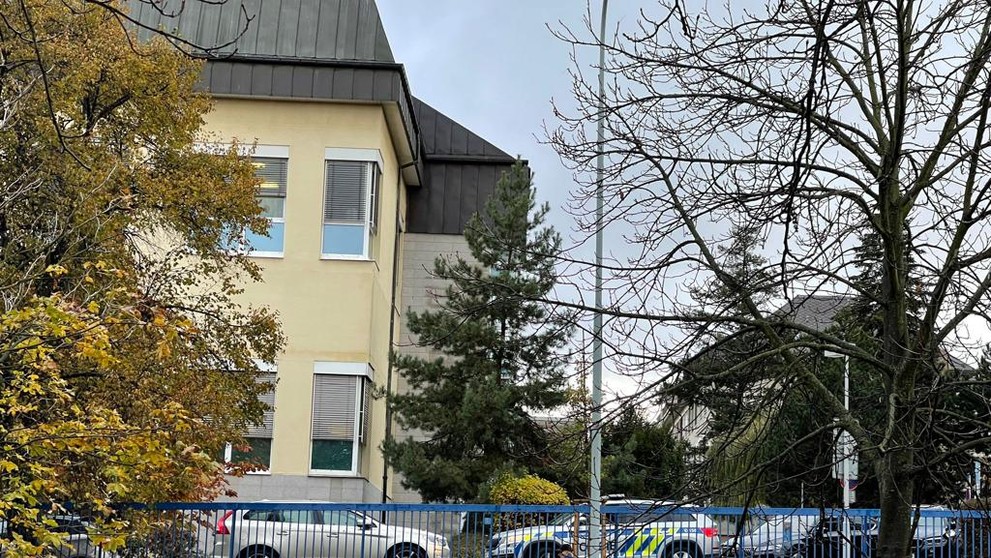 Převoz prezidenta republiky na rehabilitační oddělení (2)
