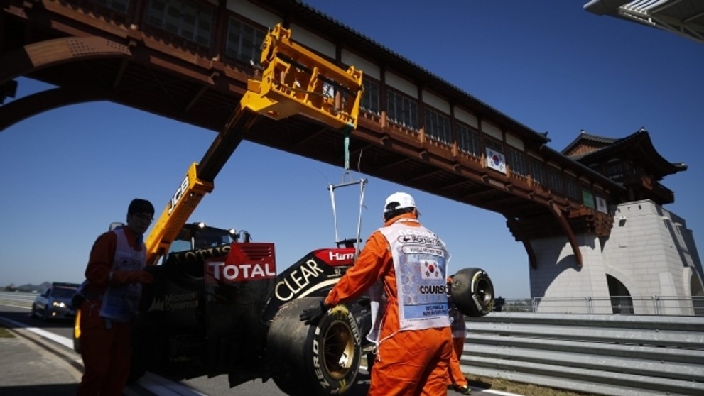 Kimi Räikkönen havaroval v tréninku na Velkou cenu Koreje F1 - 6
