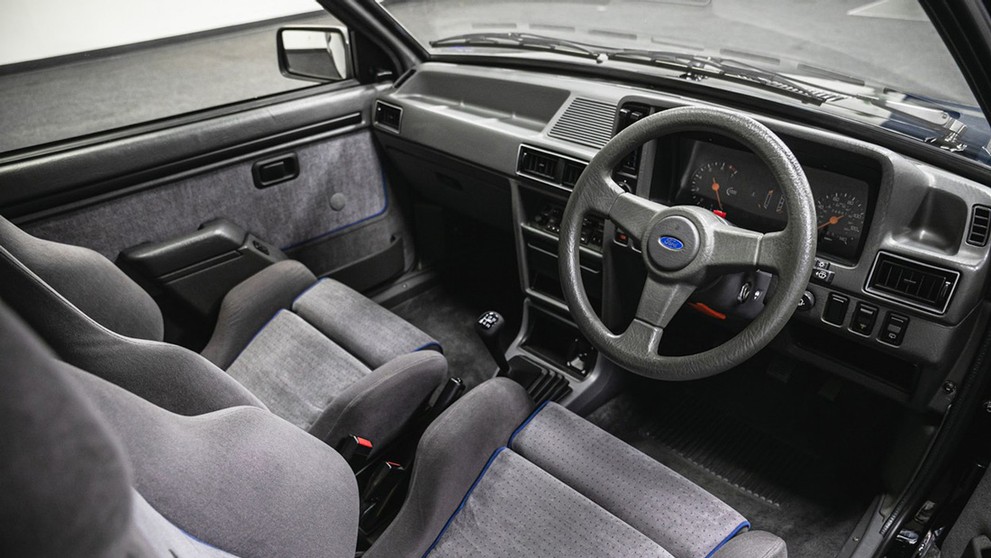 Ford Escort RS Turbo (3)