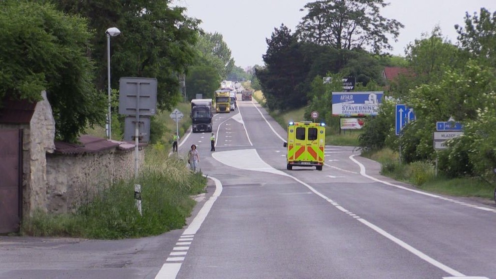Dopravní nehoda u Mělníka - 1