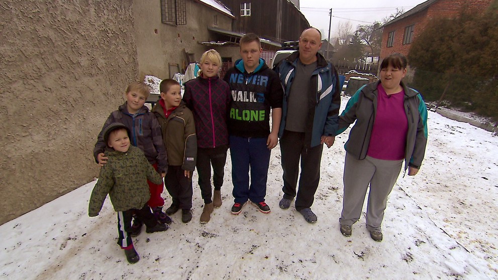 Výměna manželek: Zvracení a roky prošlé potraviny! - 3