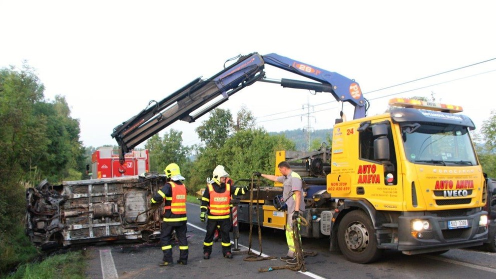 Dopravní nehoda s požárem u Kerhartic - 1
