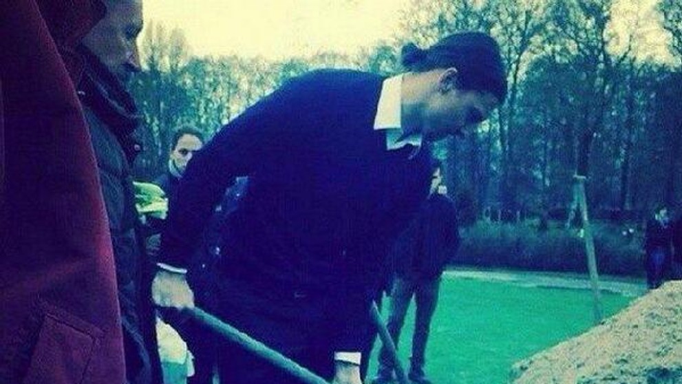 Zlatan Ibrahimovic a pohřeb a rodina - 5