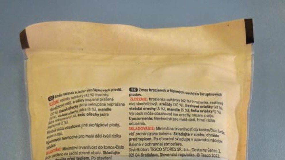 Nejakostní směs rozinek a oříšků (3)