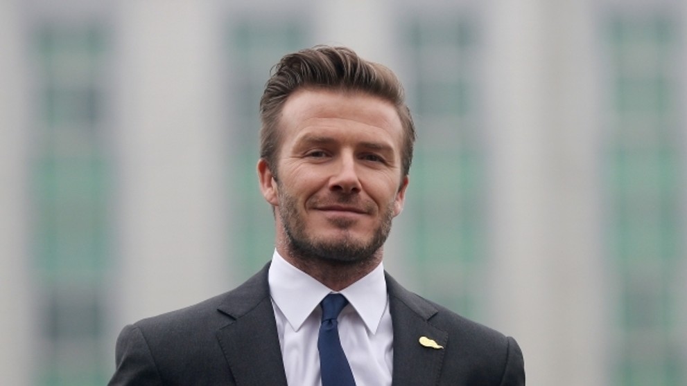 David Beckham upadl v Číně na hřišti - 6