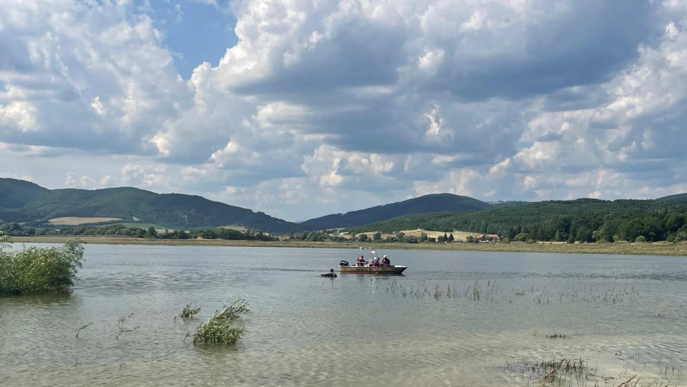 Na jihu Slovenska se utopila malá dívka (2)
