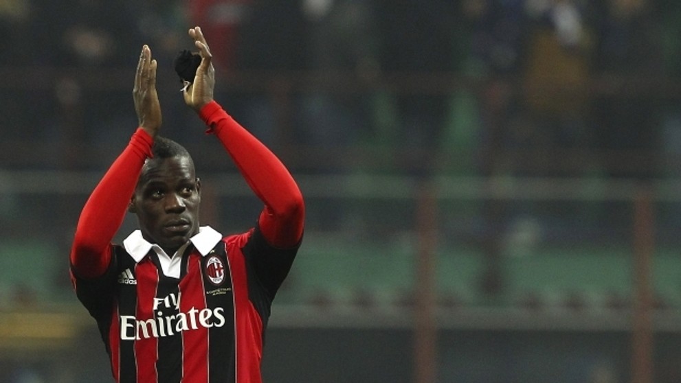 Balotelli v milánském derby - 9