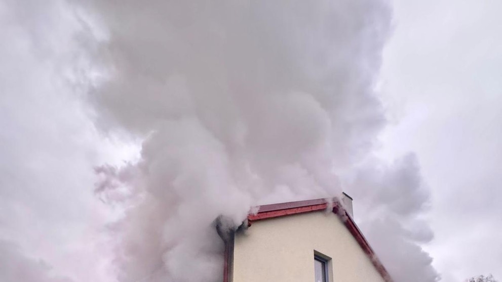 Požár domu v Dolních Habarticích (1)