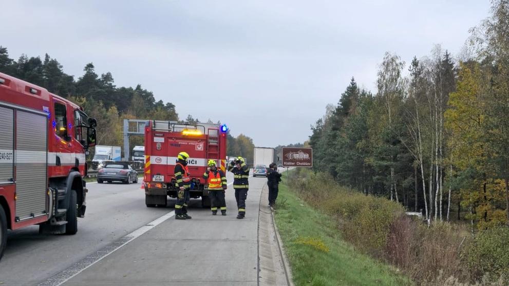 Nehoda na dálnici D5 u Plzně (6)