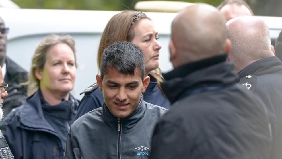 Stěhování dětí z tábora u Calais