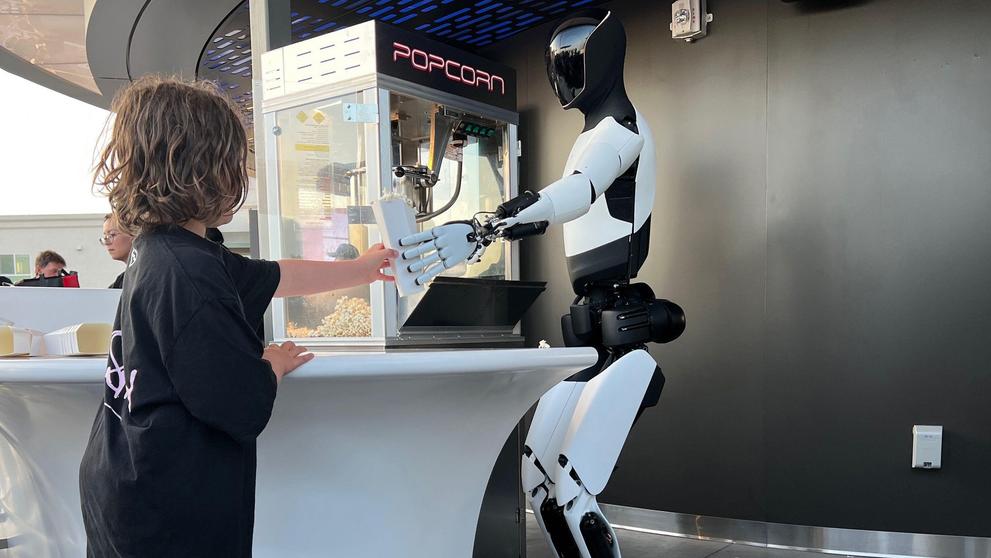 Tesla Diner v Los Angeles