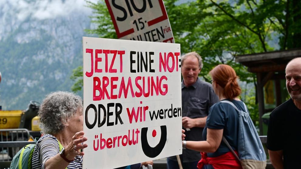 Demonstrace v Hallstattu, 27. 8. 2023 (2)