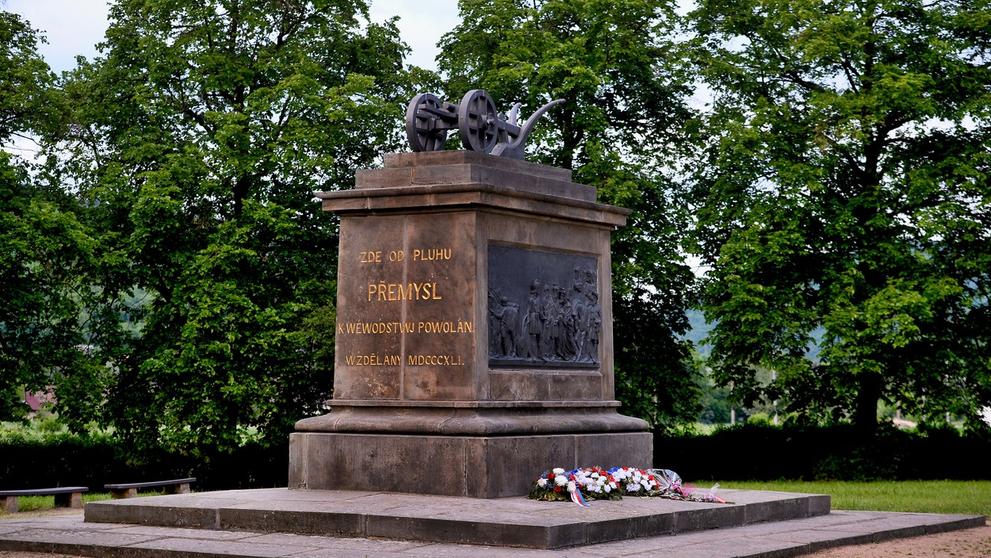 Pomník Přemysla Oráče ve Stadicích