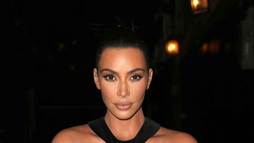 Šaty Kim Kardashian - 2