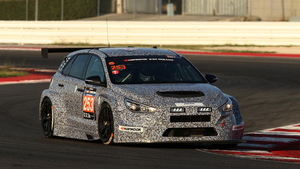 Hyundai i30 N - 16