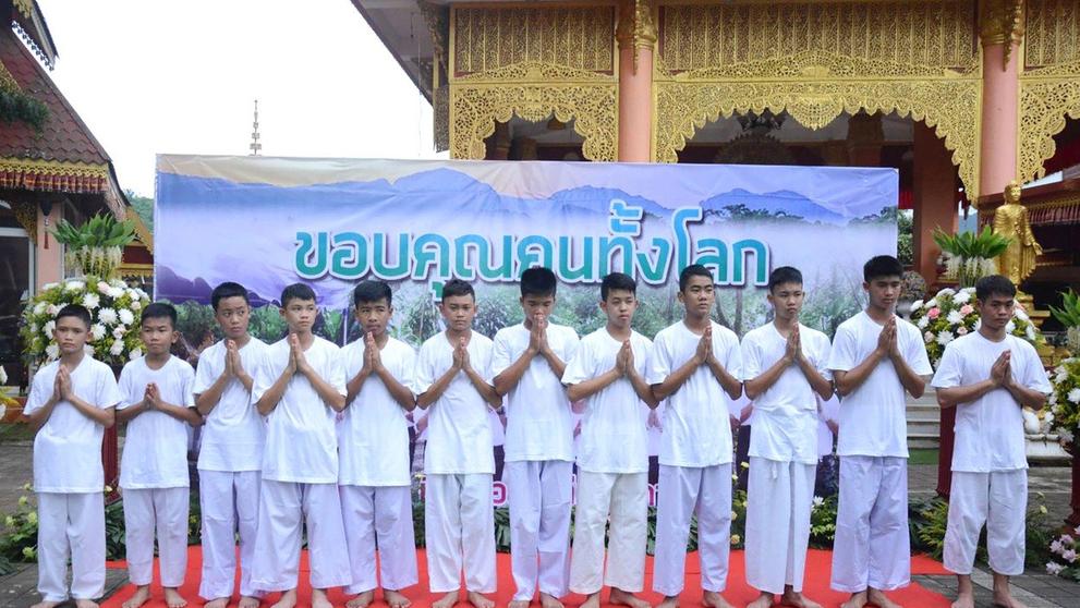 Chlapci z thajské jeskyně podstoupí buddhistický obřad