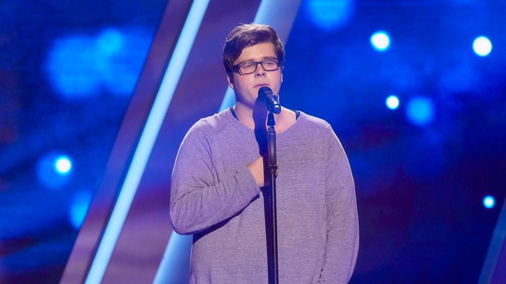 Koučové The Voice zpívali pro soutěžícího! - 1