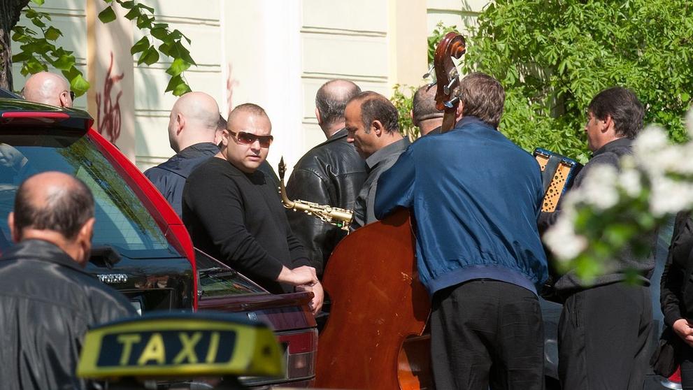 Rozloučení se zavražděným taxikářem - 2
