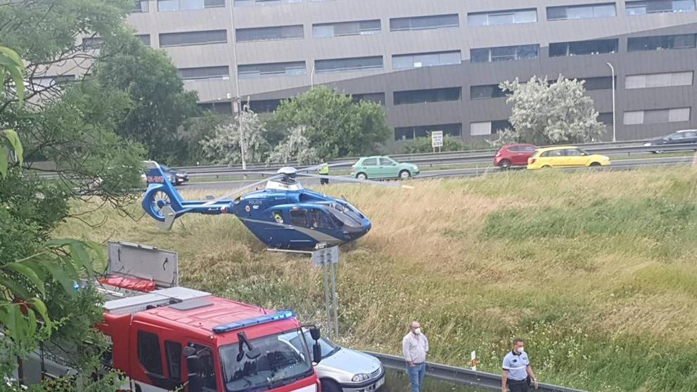Ujíždějící auto v Praze způsobilo vážnou nehodu - 3