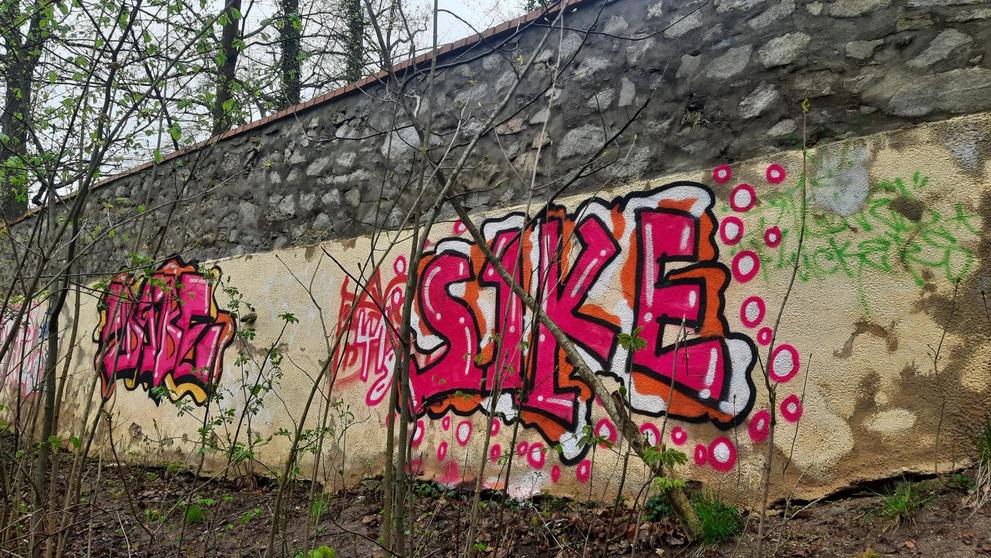 Graffiti - Zámek Hluboká (4)