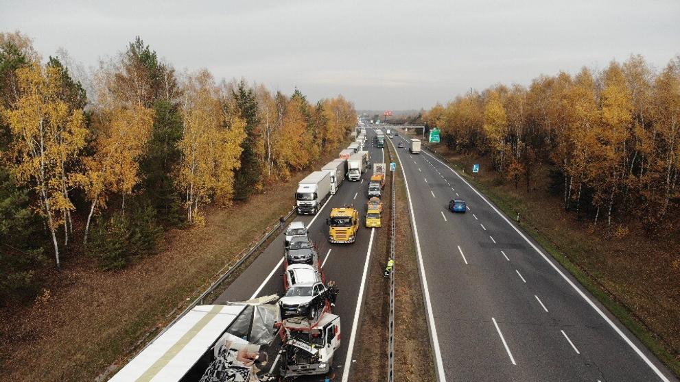 Nehoda na D5 ve smeru na Plzeň - 2
