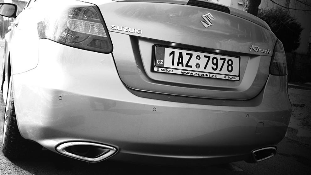 Suzuki Kizashi - 4