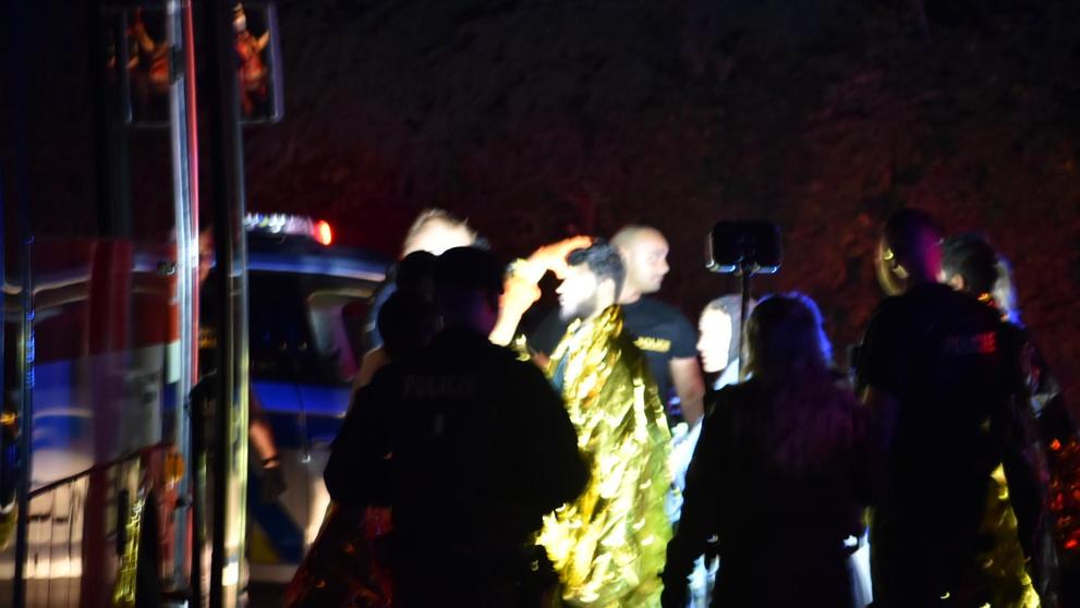 Policie na dálnici D8 zadržela desítky migrantů (3)