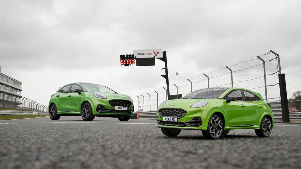 Sportovní SUV Ford Puma ST vs. model Puma ST RC - 6