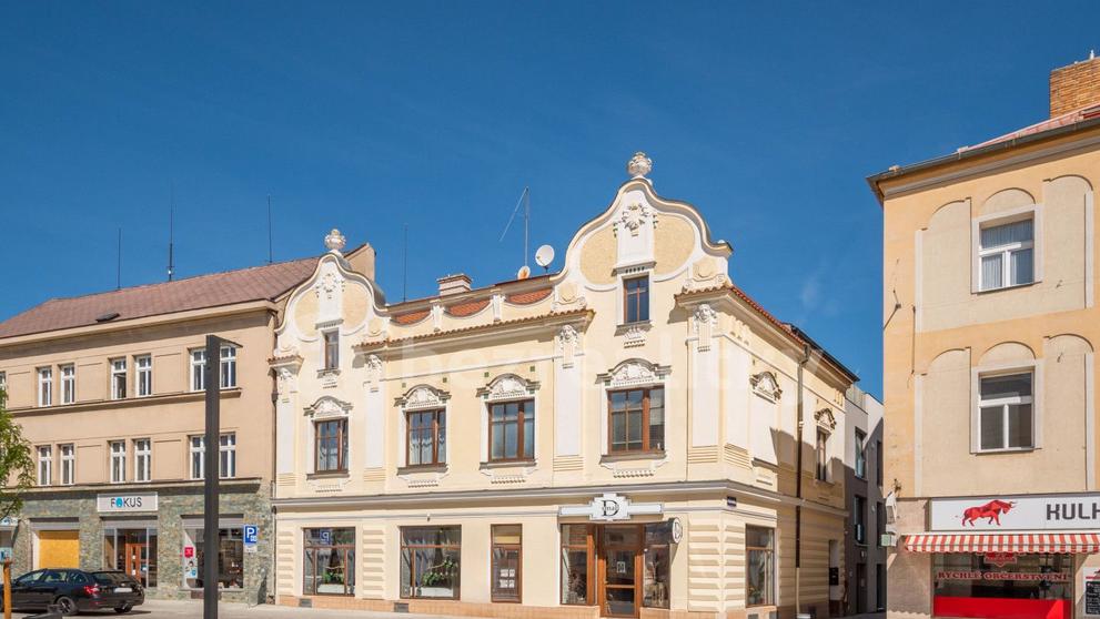 Budovy v Kladně na prodej