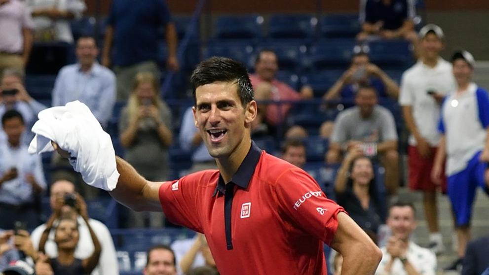 Novak Djokovič si zatančil na kurtu s fanouškem