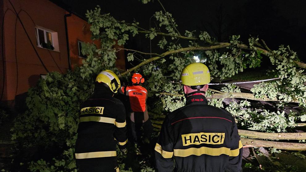 Následky bouře ve městě Hlučín (2)
