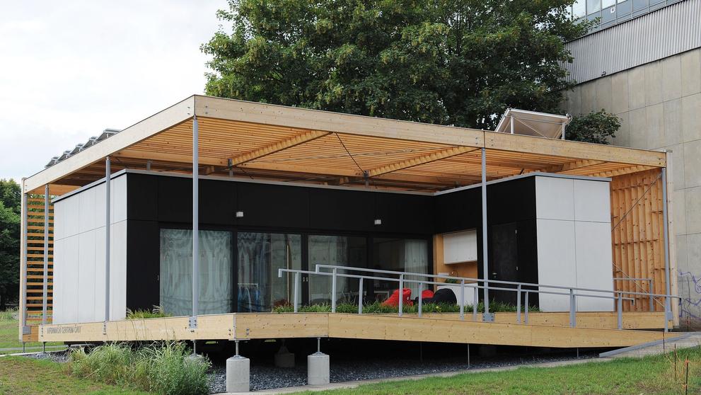 AIR House - 3