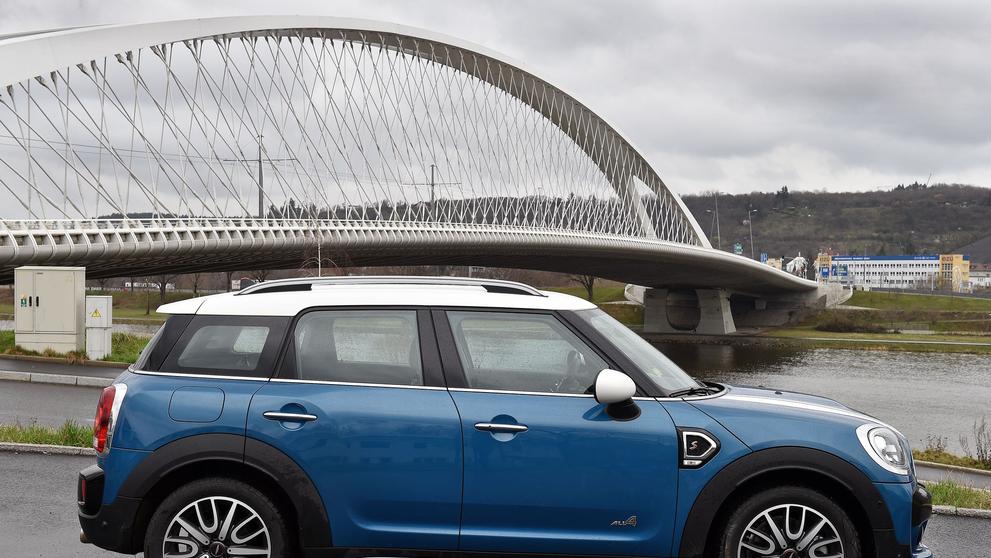 Mini Cooper Countryman - 12