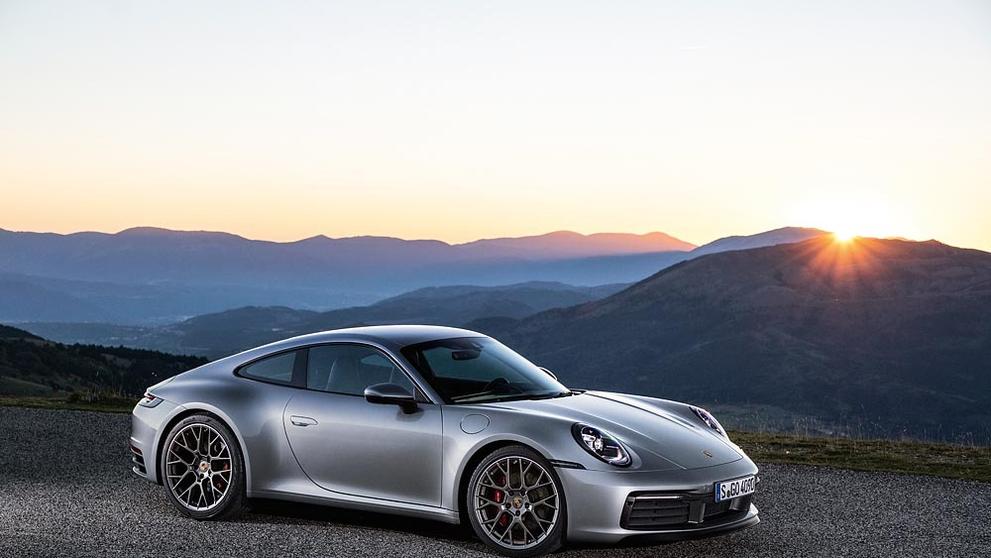 Nové Porsche 911 Carrera 4S - 23