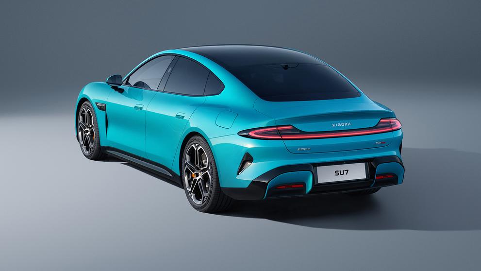 Elektrický sedan Xiaomi SU7